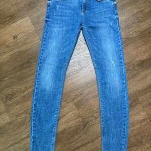 Zara Women's Skinny Jeans in Medium Blue